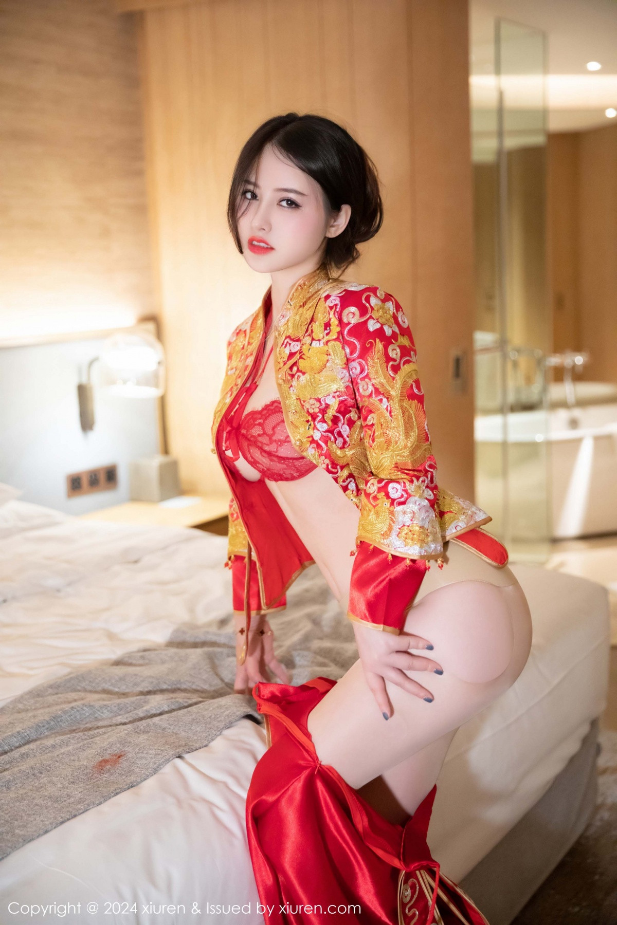 [秀人网] 2024.11.22 No.9494 诗诗kiki 美腿新娘  第33张