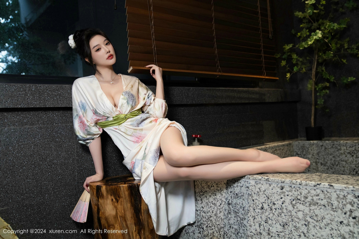 [秀人网] 2024.11.19 No.9470 杨晨晨Yome 丝袜美腿  第2张