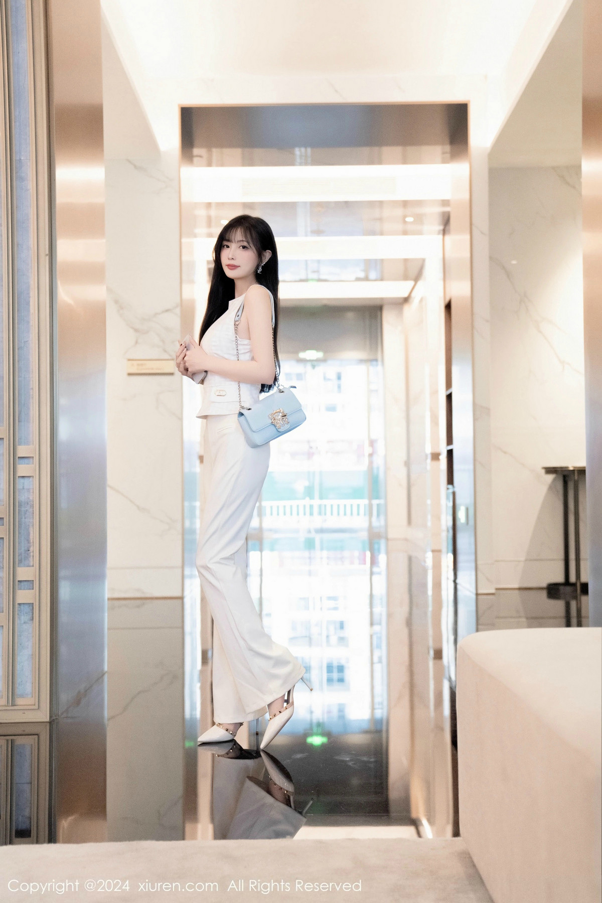 [秀人网] 2024.11.29 No.9528 林星阑 美腿丝袜  第19张