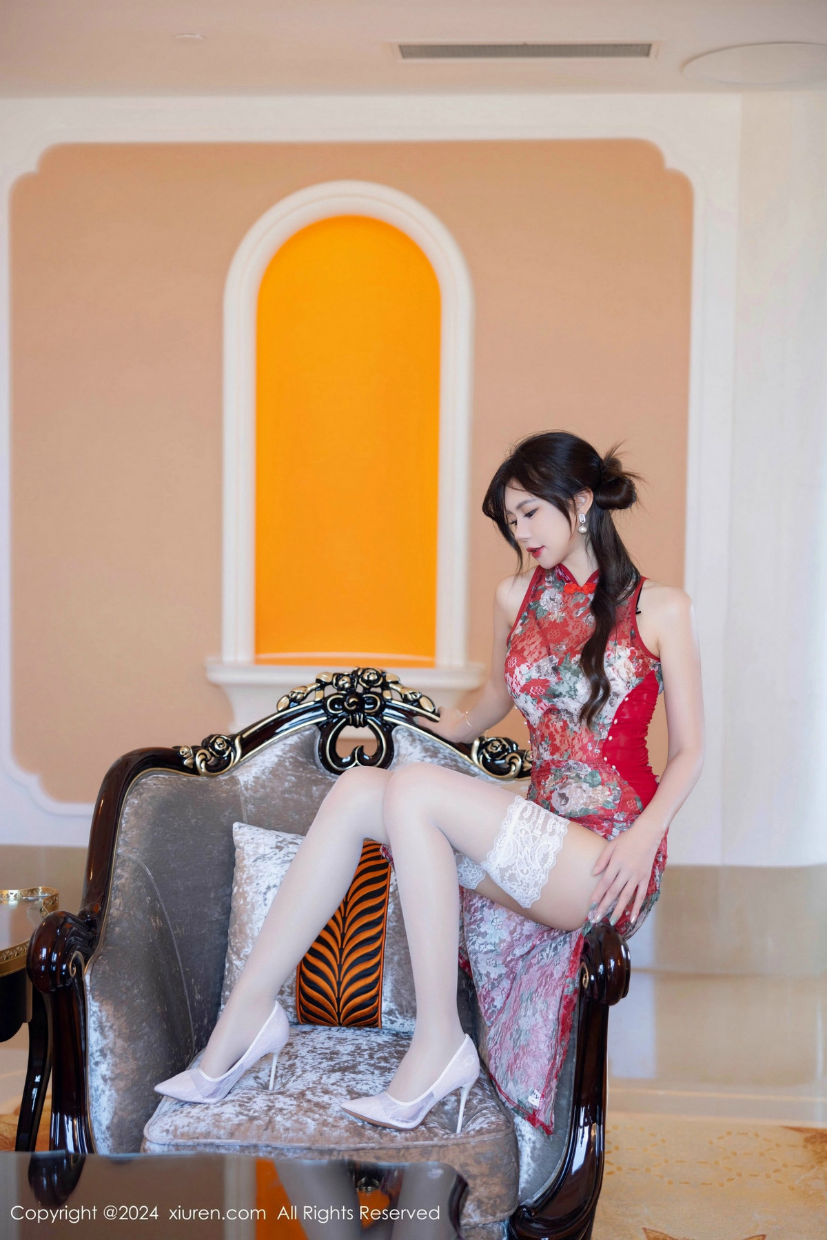 [秀人网] 2024.11.29 No.9529 绮里嘉ula 丝袜美腿  第16张