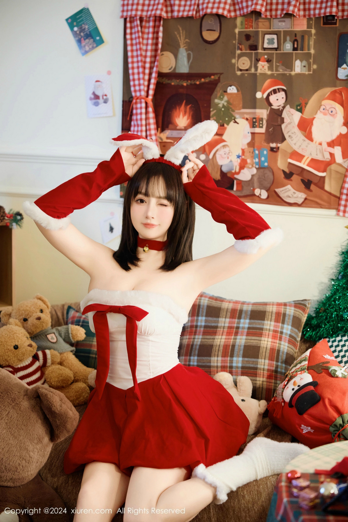 [秀人网] 2024.12.25 No.9656 养乐多Doll 美臀性感