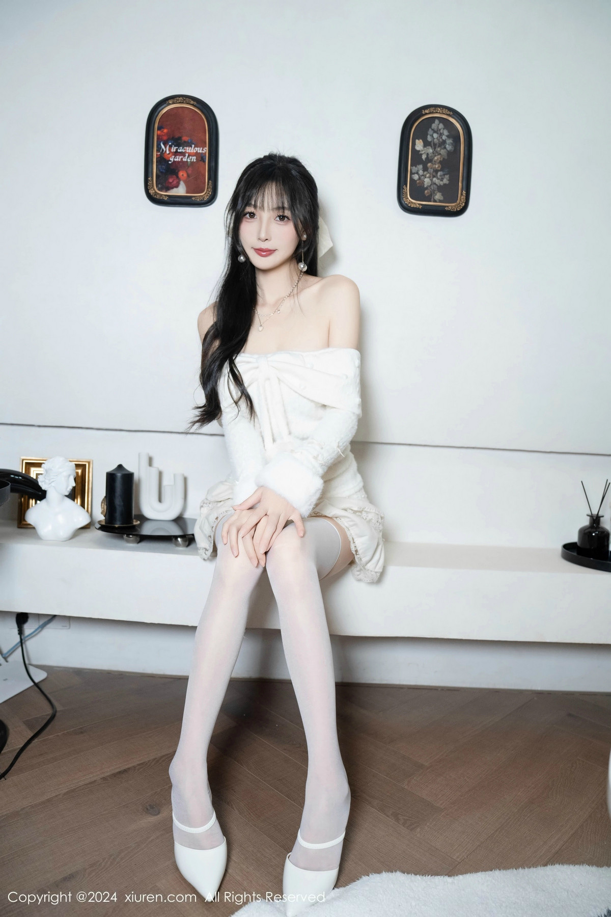 [秀人网] 2024.12.25 No.9658 林星阑 丝袜美腿  第15张
