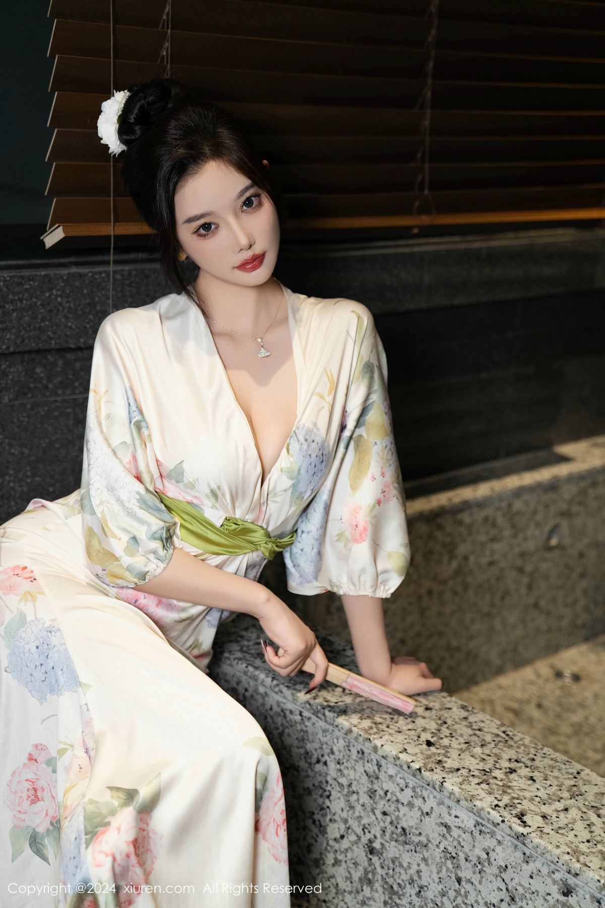 [秀人网] 2024.11.19 No.9470 杨晨晨Yome 丝袜美腿  第28张