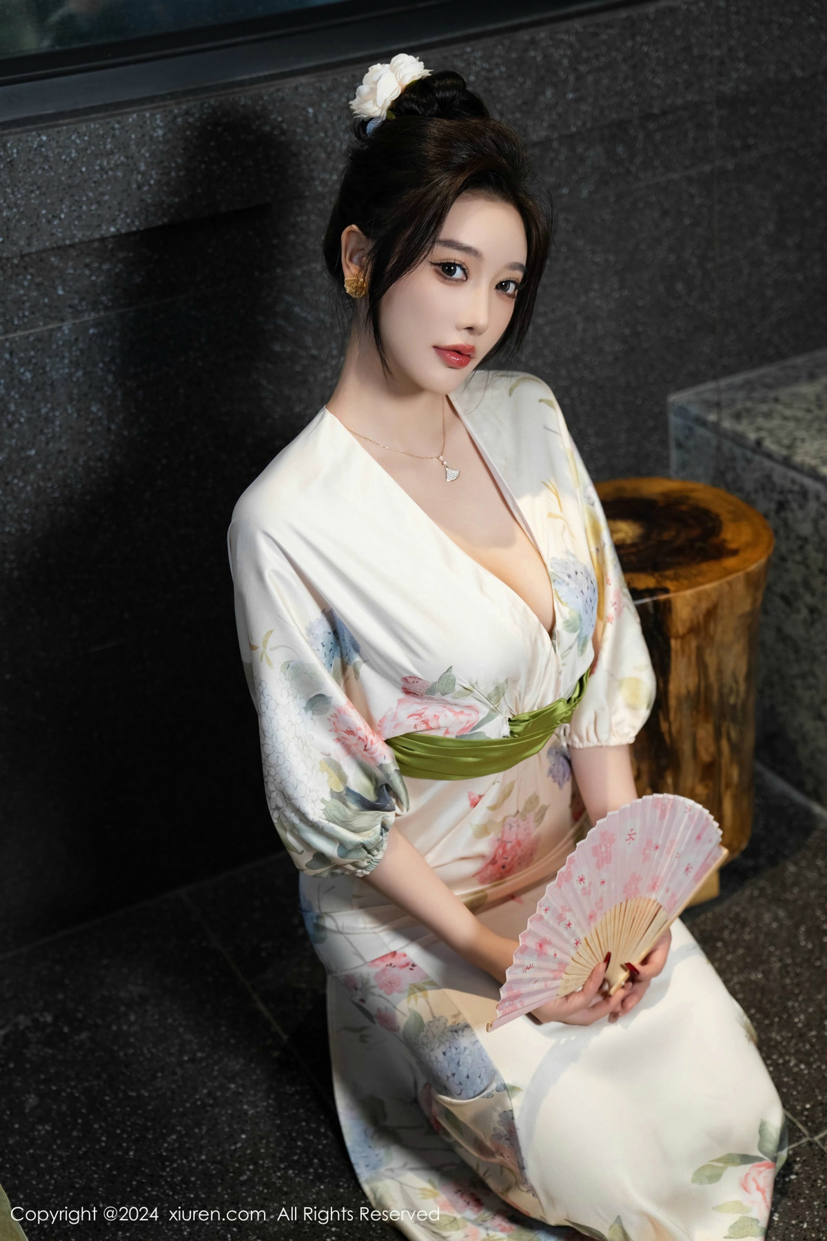 [秀人网] 2024.11.19 No.9470 杨晨晨Yome 丝袜美腿  第23张
