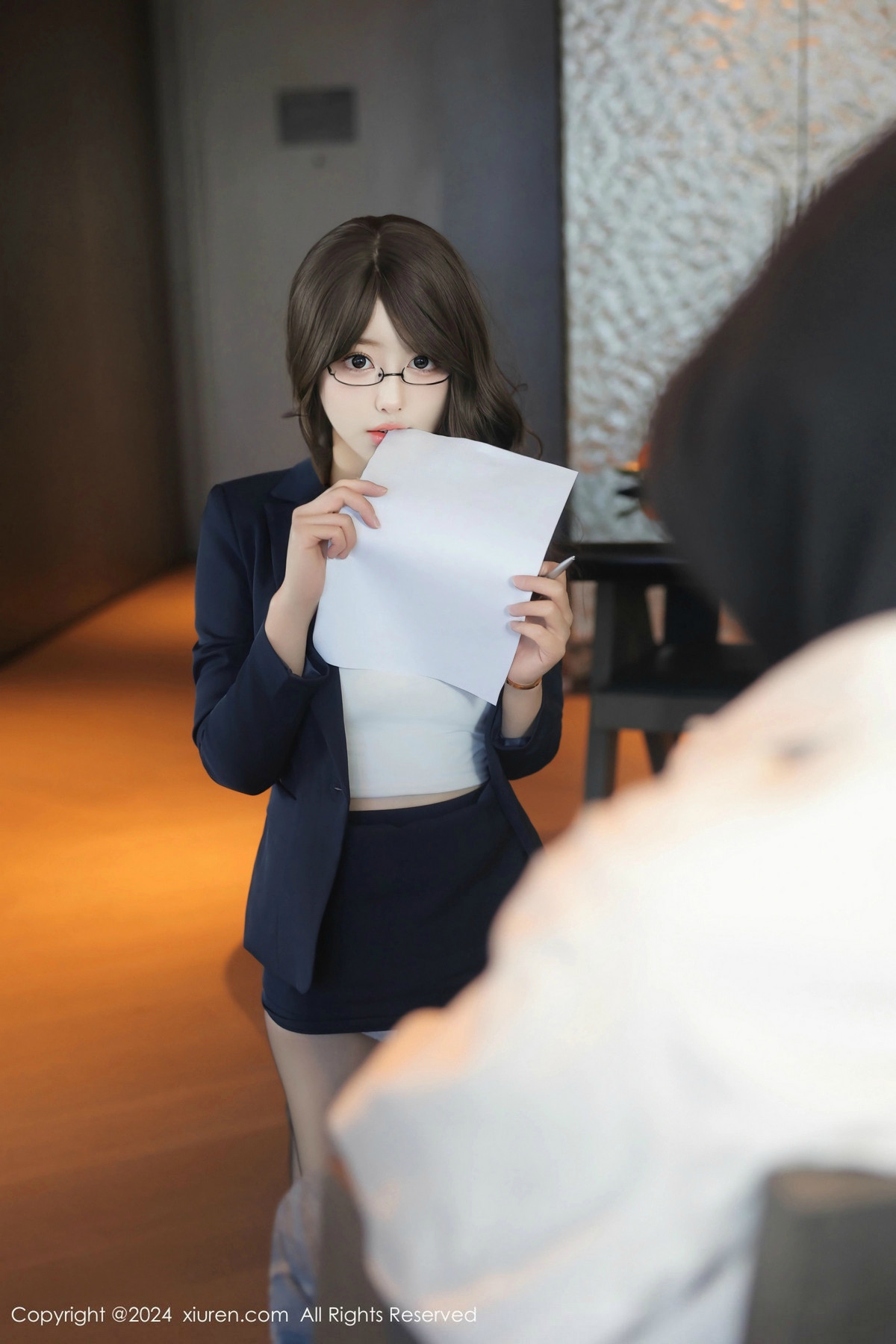 [秀人网] 2024.11.22 No.9486 桃妖夭 黑丝美腿  第14张