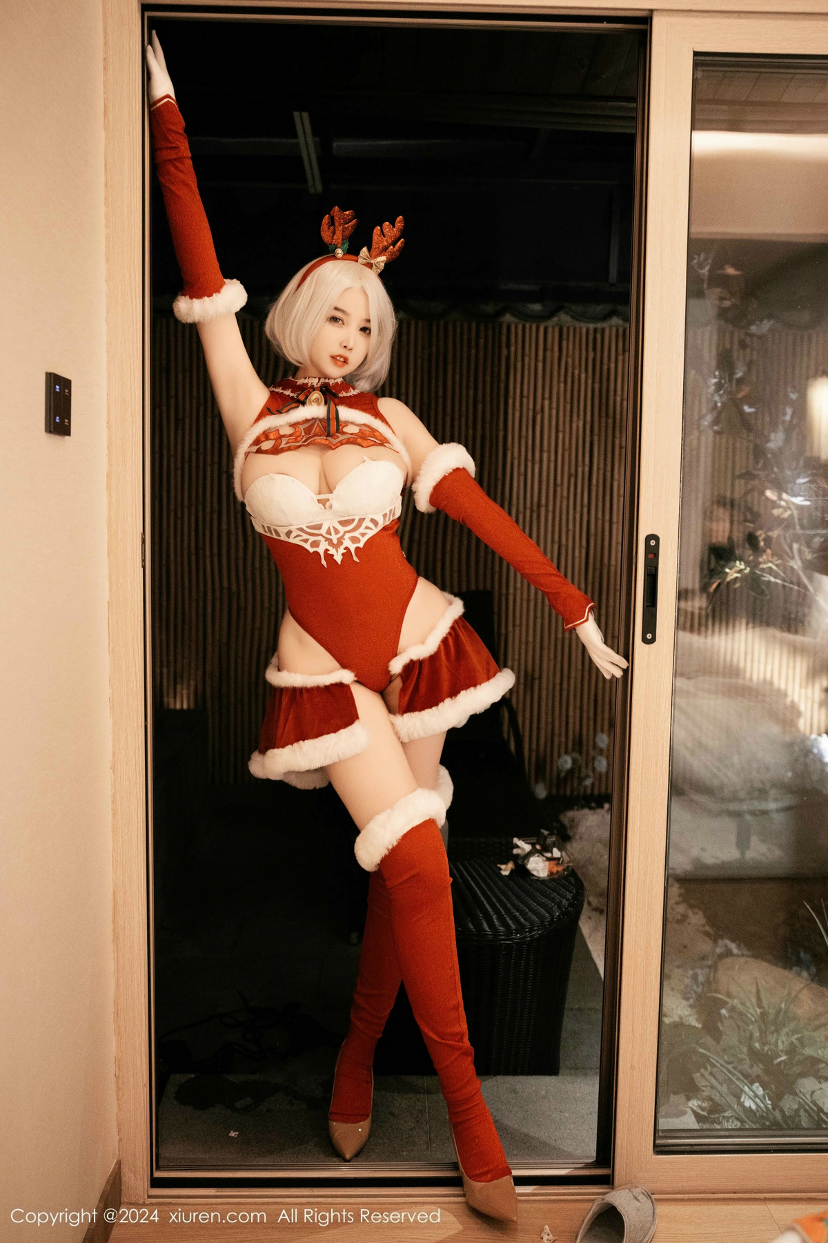 [秀人网] 2024.12.26 No.9660 樱桃小犊子 美臀性感  第2张