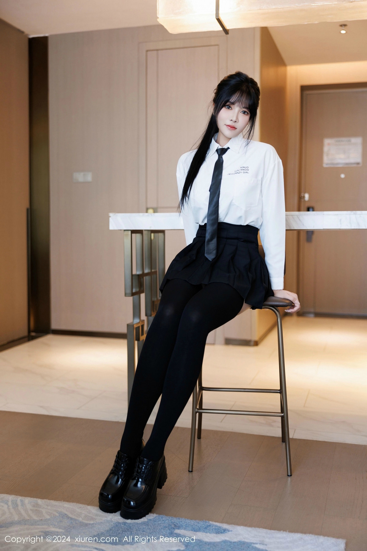 [秀人网] 2024.11.26 No.9505 娜比 美腿黑丝  第45张