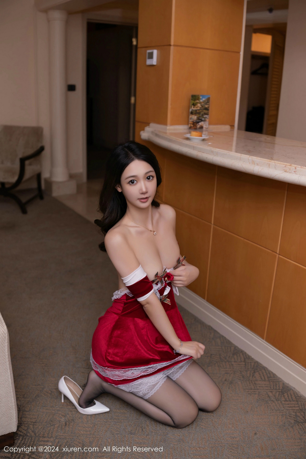 [秀人网] 2024.12.23 No.9644 唐安琪 丝袜美腿  第38张