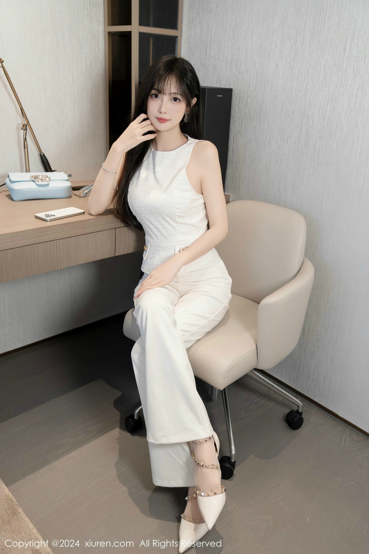 [秀人网] 2024.11.29 No.9528 林星阑 美腿丝袜  第25张