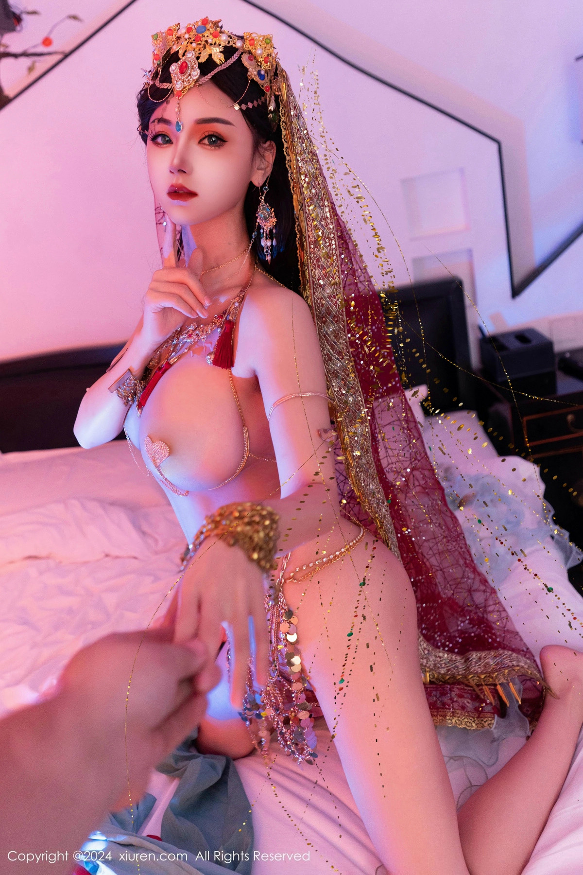 [秀人网] 2024.12.12 No.9585 不吃冰淇淋 美乳性感  第80张