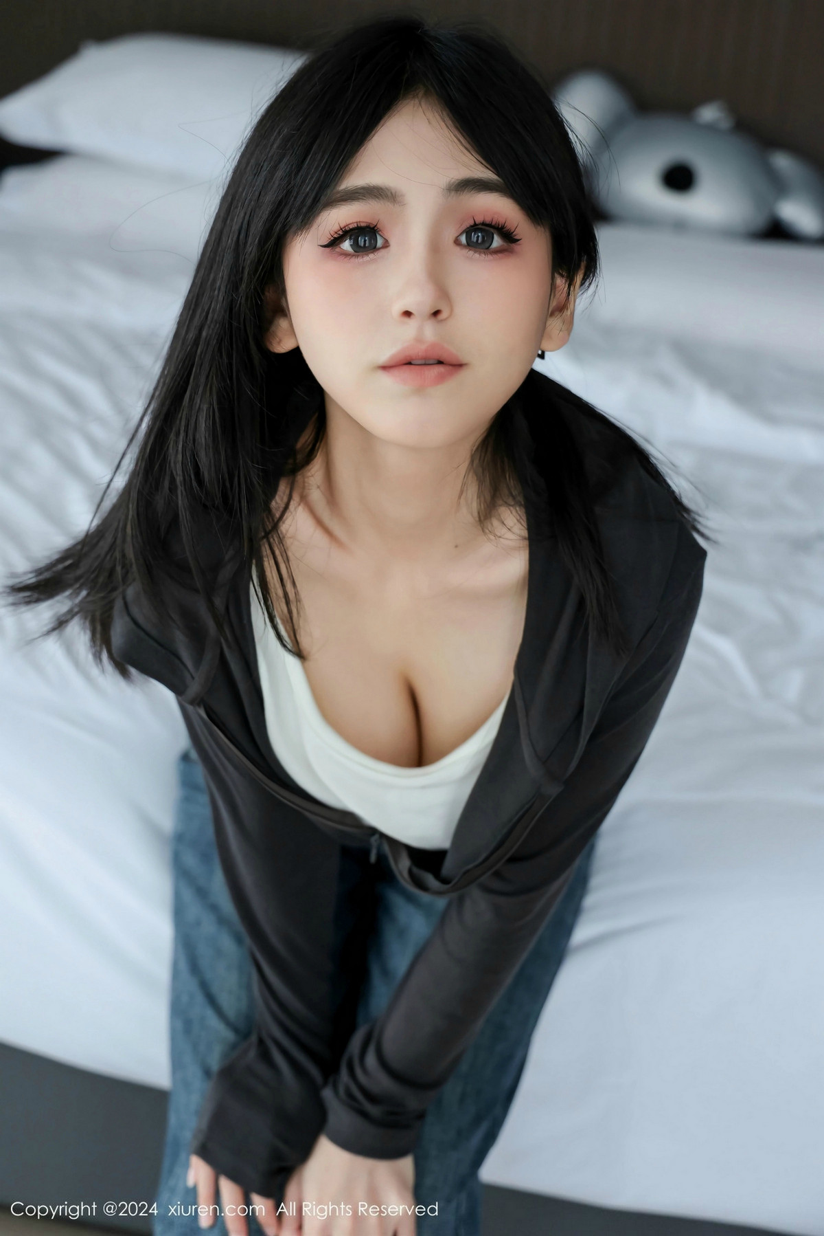 [秀人网] 2024.11.19 No.9464 奶芙乔乔 美腿性感  第16张