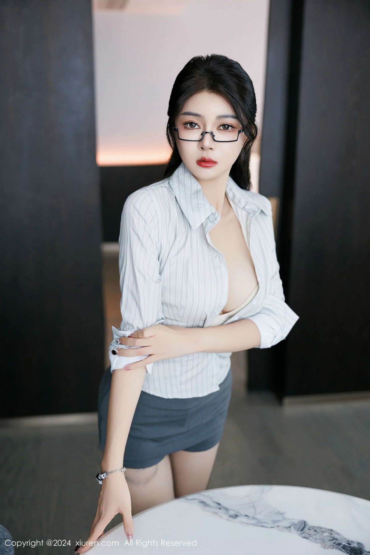 [秀人网] 2024.12.17 No.9611 凯竹Quinn 黑丝美腿  第33张