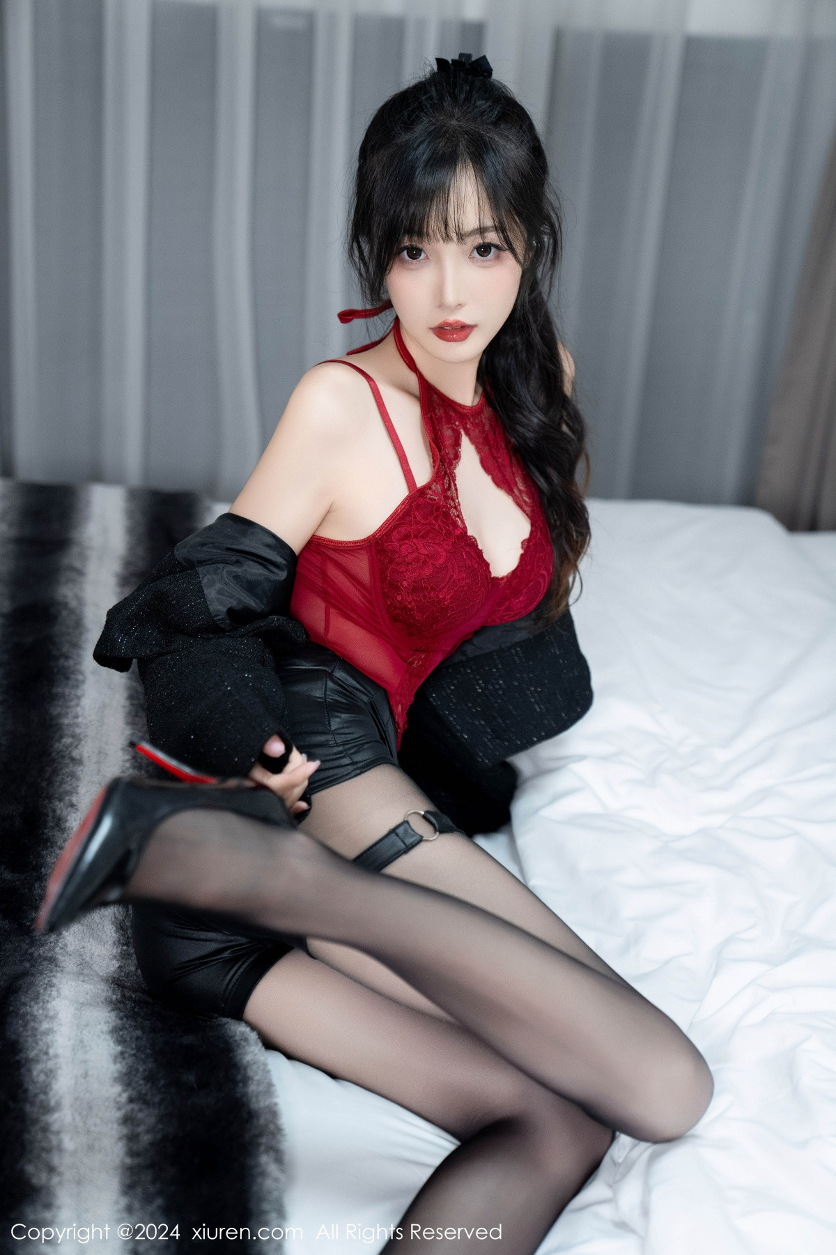 [秀人网] 2024.12.06 No.9561 林星阑 黑丝美腿  第33张