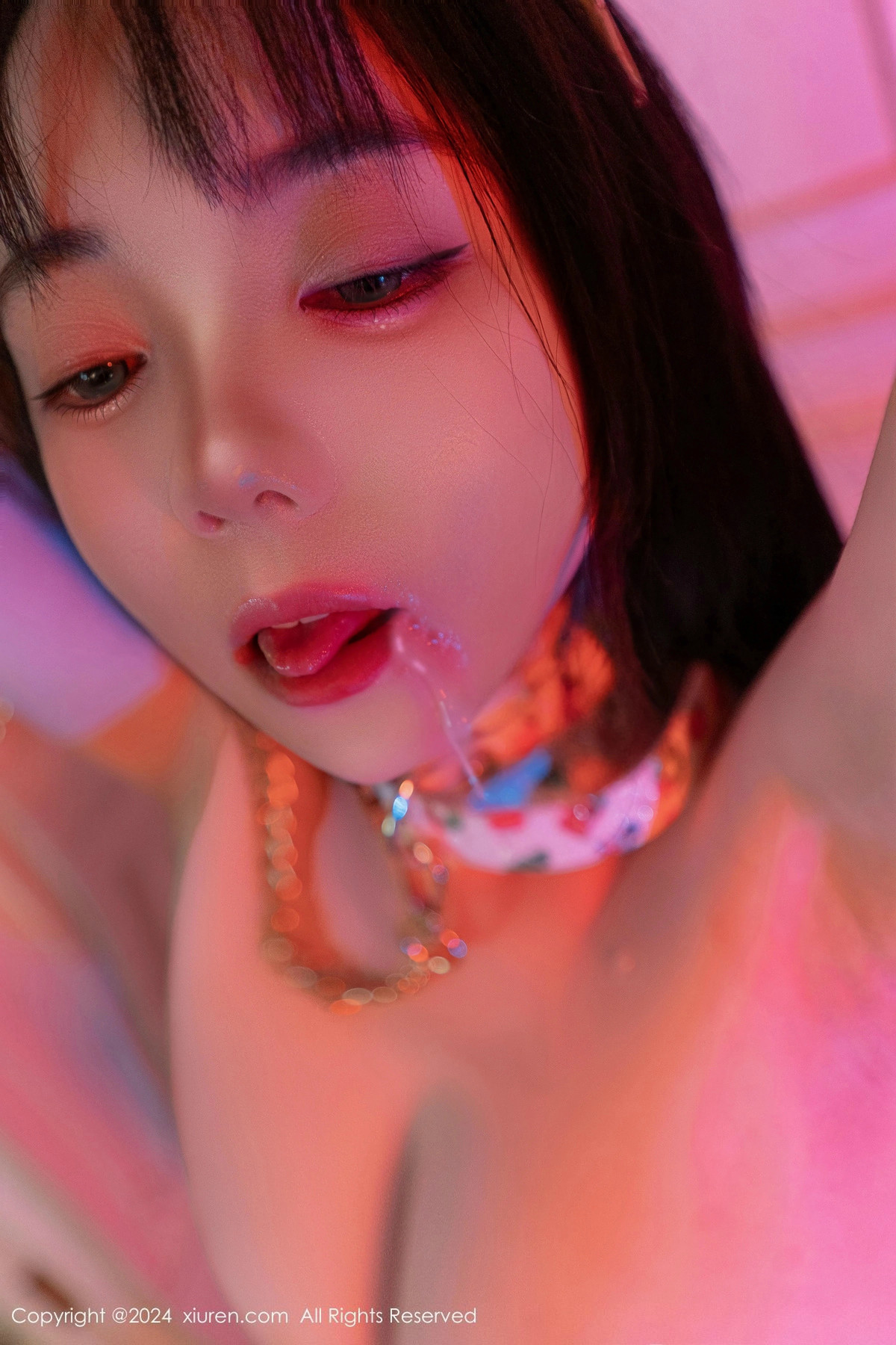 [秀人网] 2024.12.23 No.9638 软情 丝袜美臀  第79张