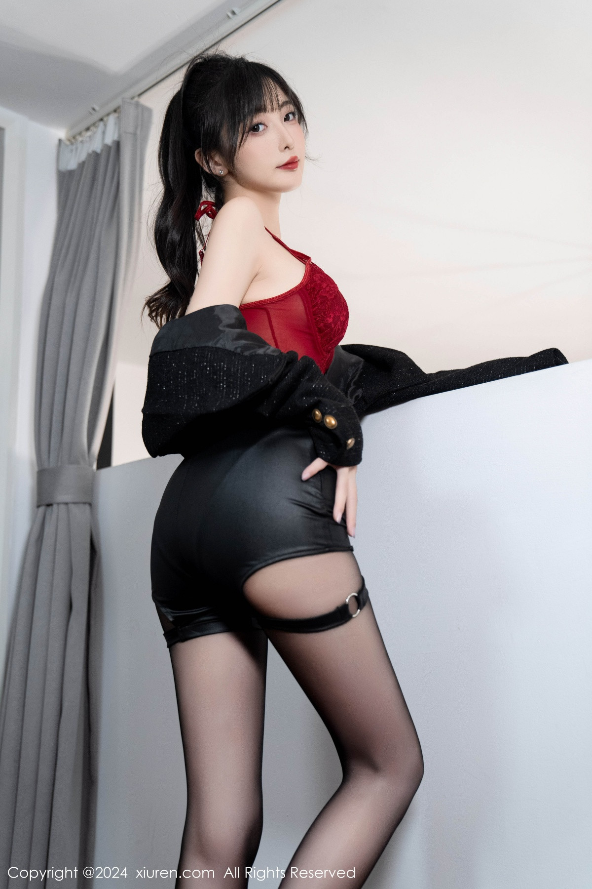 [秀人网] 2024.12.06 No.9561 林星阑 黑丝美腿  第20张