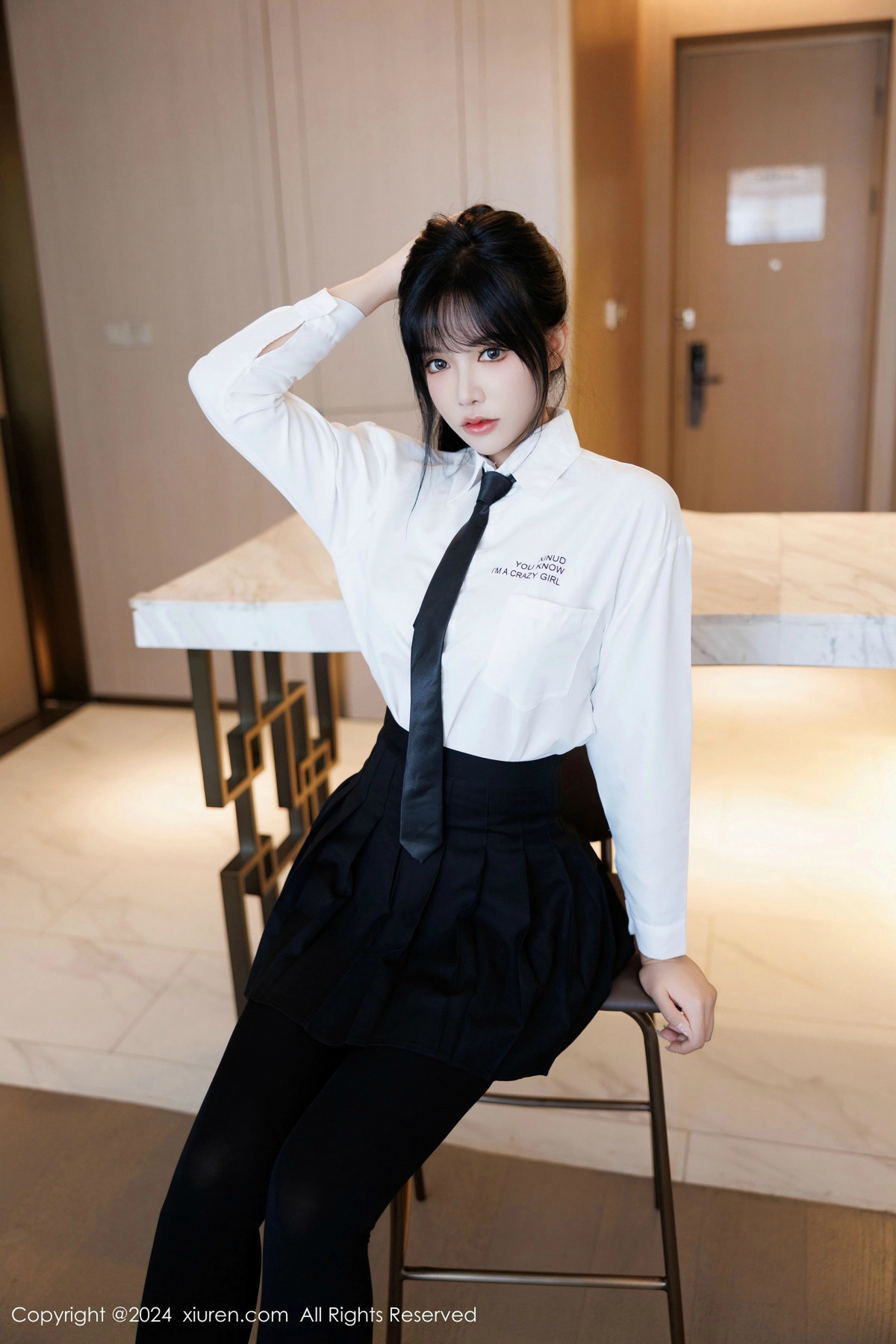 [秀人网] 2024.11.26 No.9505 娜比 美腿黑丝  第46张