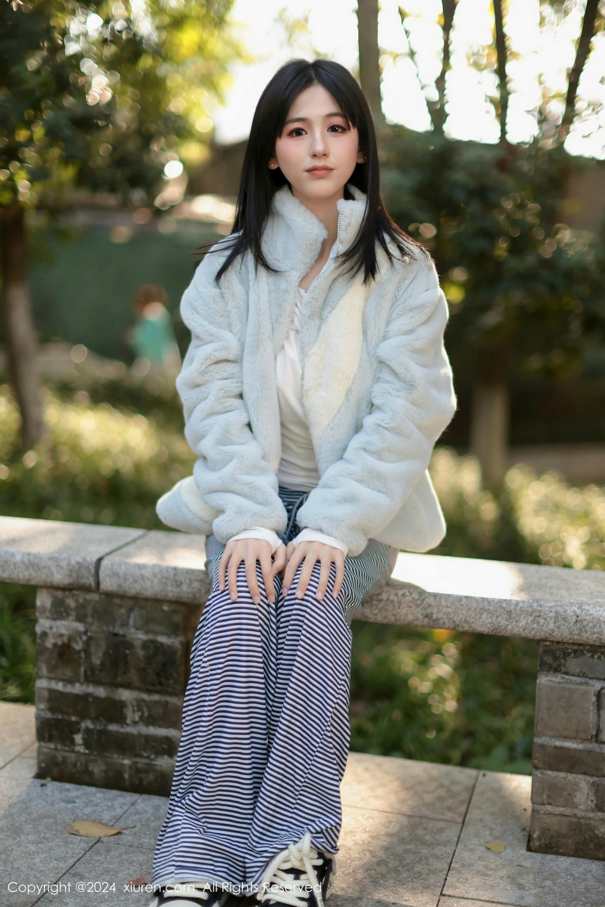 [秀人网] 2024.12.16 No.9605 奶芙乔乔 美腿黑丝  第18张