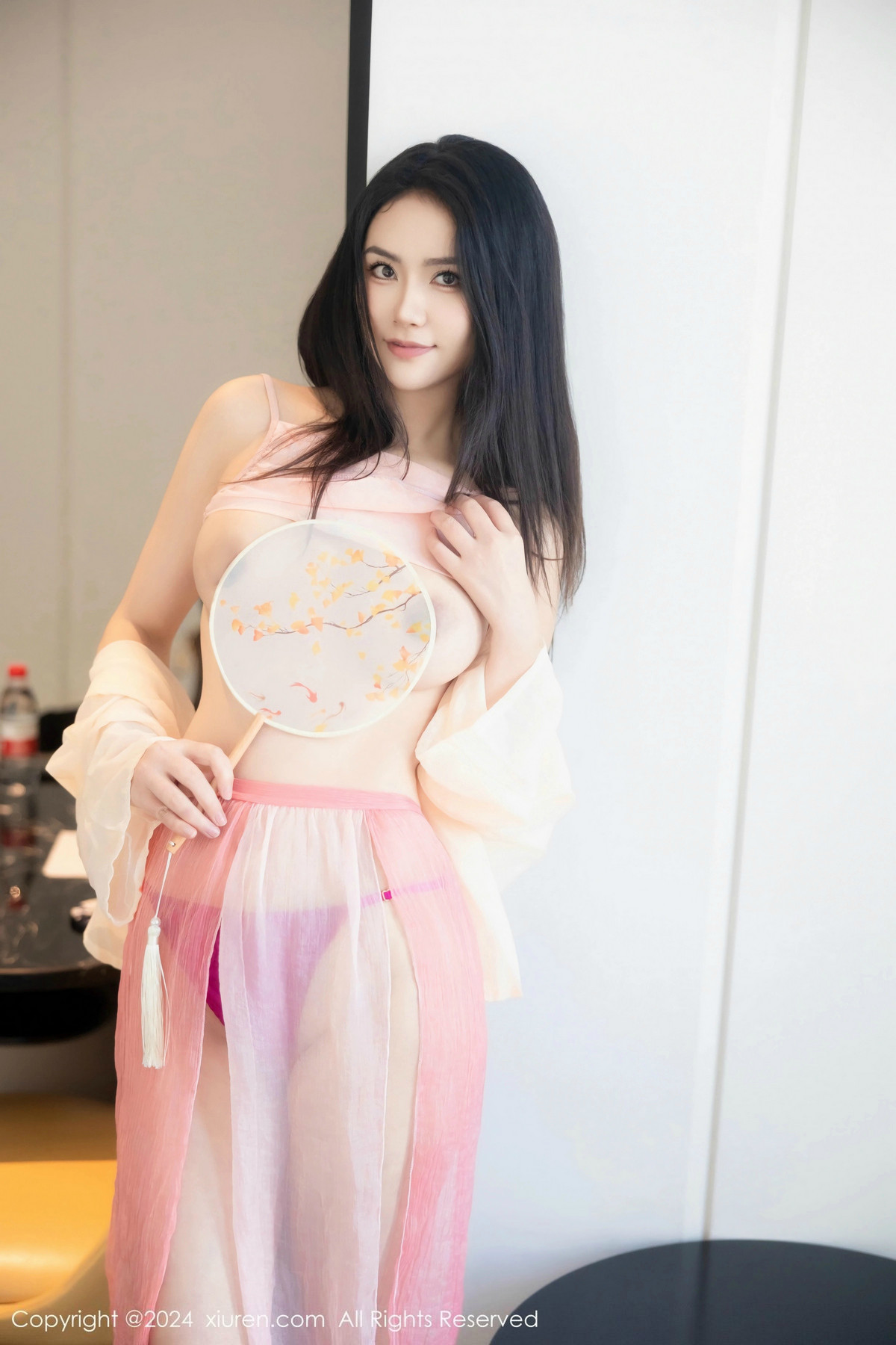 [秀人网] 2024.12.03 No.9542 方子萱 古装美腿  第23张