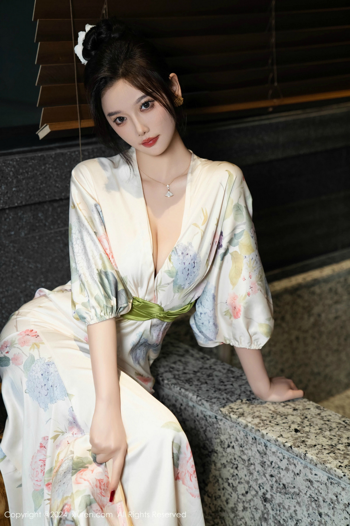 [秀人网] 2024.11.19 No.9470 杨晨晨Yome 丝袜美腿  第27张