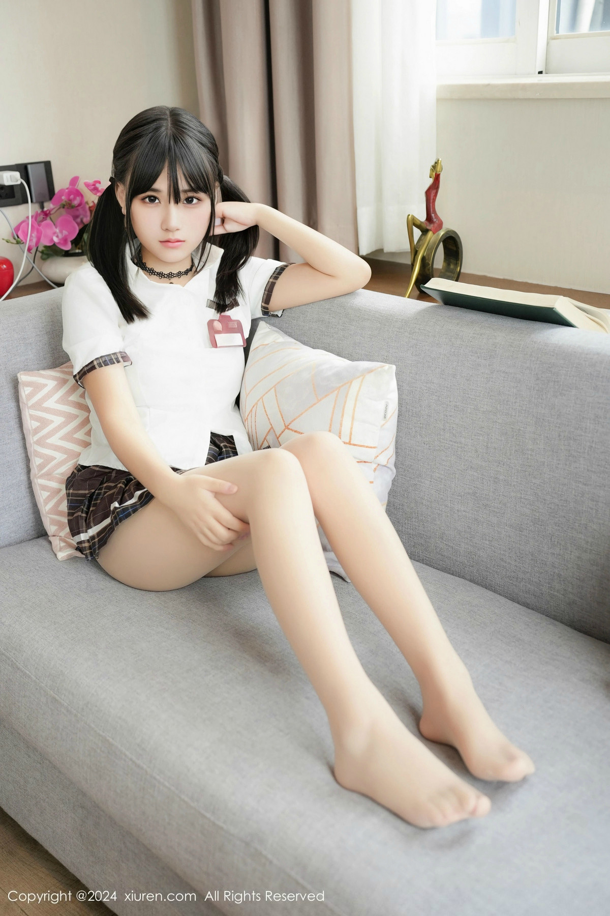 [秀人网] 2024.12.10 No.9573 姚若兮vay 美腿丝袜  第18张
