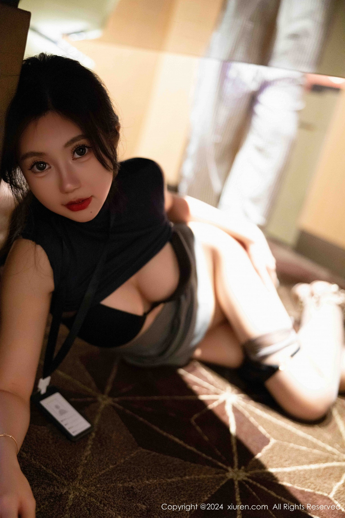 [秀人网] 2024.12.06 No.9560 绮里嘉ula 黑丝美腿  第84张